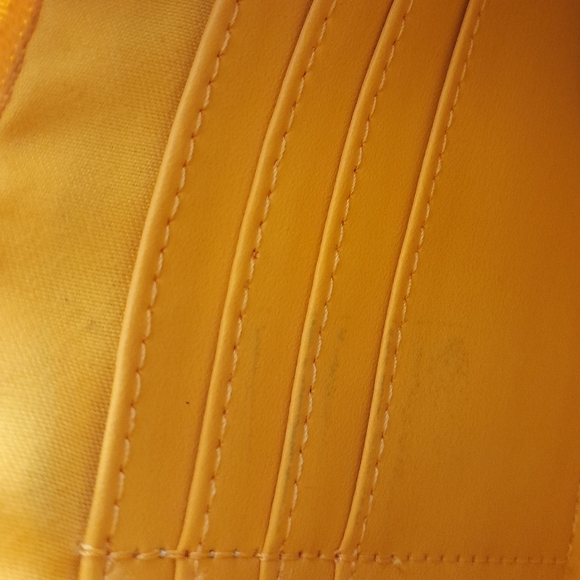 Badgley Mischka Diamond Quilting Wristlet Clutch / Yellow - Picture 4 of 13